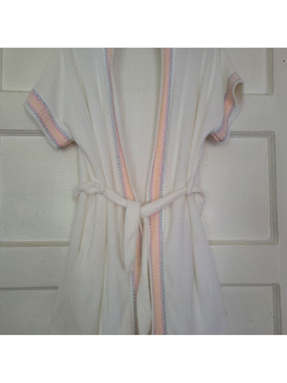 Vintage 60s Pastel Embroidered Short Terrycloth Robe
